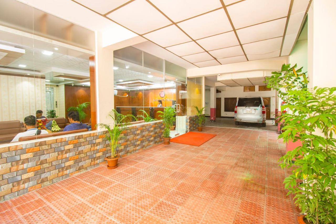 Hotel Suite Palace Дака Екстериор снимка